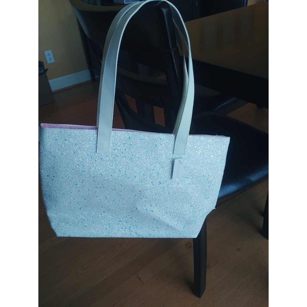 ✨White SPARKLY Clinique tote bag✨